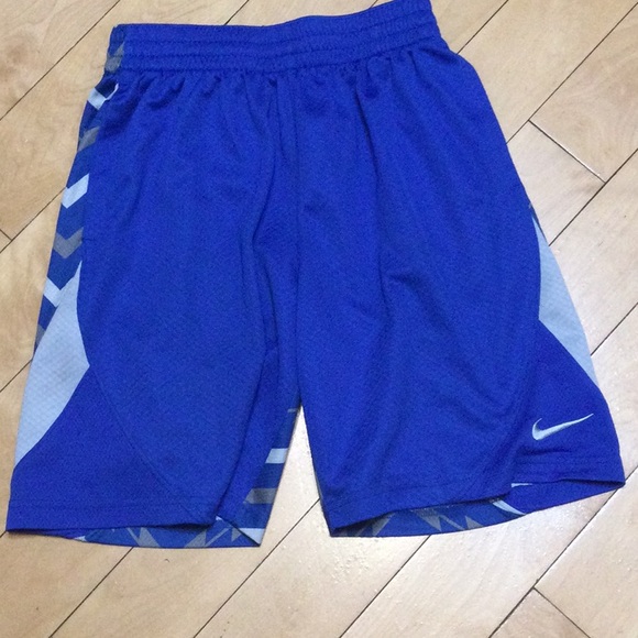 Nike Dri-fit Authentic Boys shorts Medium Like New - Picture 1 of 6